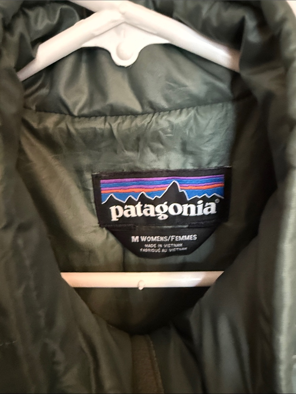Patagonia Women’s Quilted Puffed Jacket - Size Medium - Picture 2 of 3